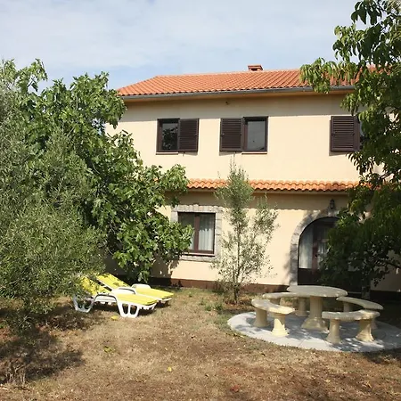 Kapela 4*